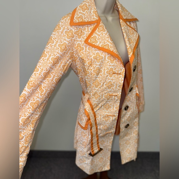 Steve Madden (Medium) Orange/White Pattern Button Up Raincoat - Picture 2 of 9